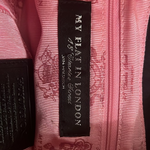 MY FLAT IN LONDON Hobo Bag. - Picture 7 of 8